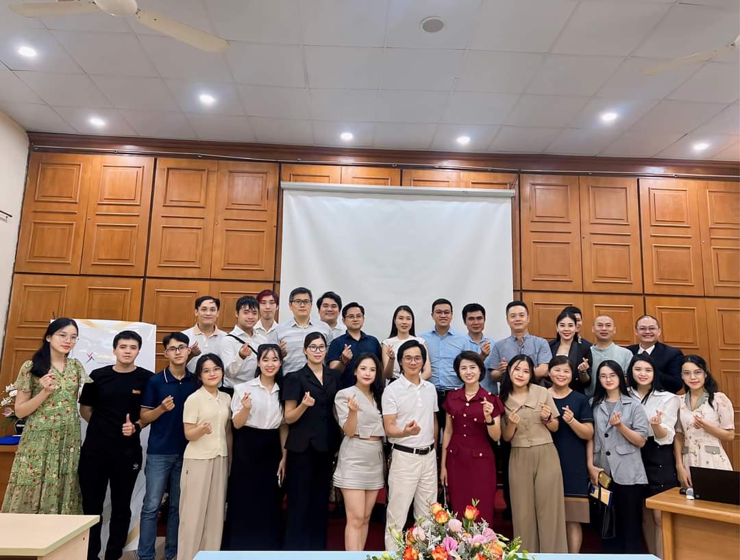 Buổi ra mắt XTrust